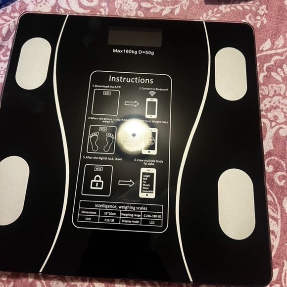 Smart digital scale with LED display and Bluetooth connectivity New in box - Picture 12 of 12